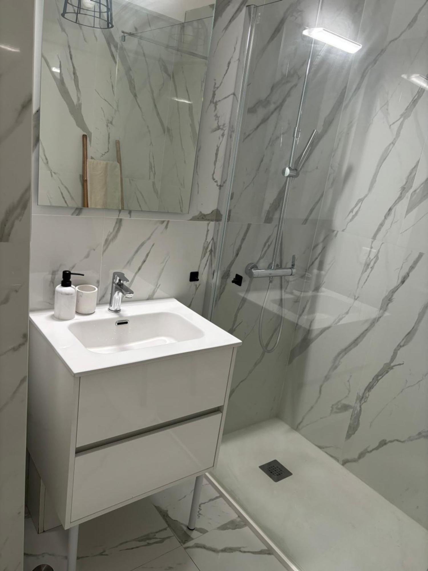 Studio 2 Etoiles A Menton Pour 4 Personnes 외부 사진