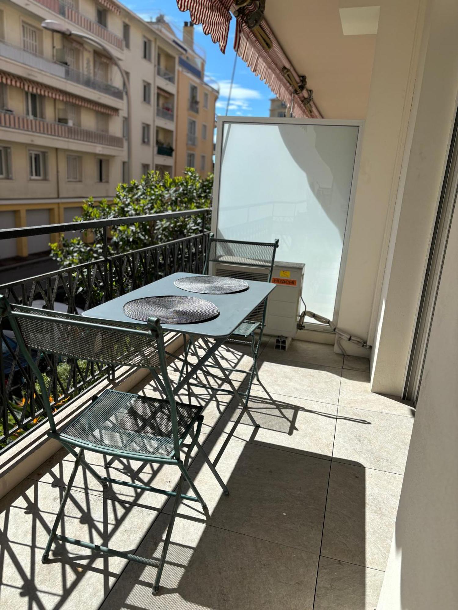 Studio 2 Etoiles A Menton Pour 4 Personnes 외부 사진
